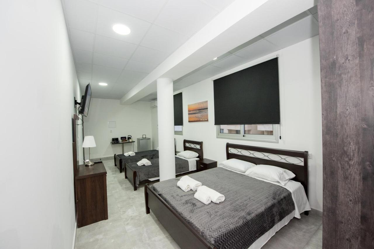 Central Luxury Studios Ayia Napa Bagian luar foto